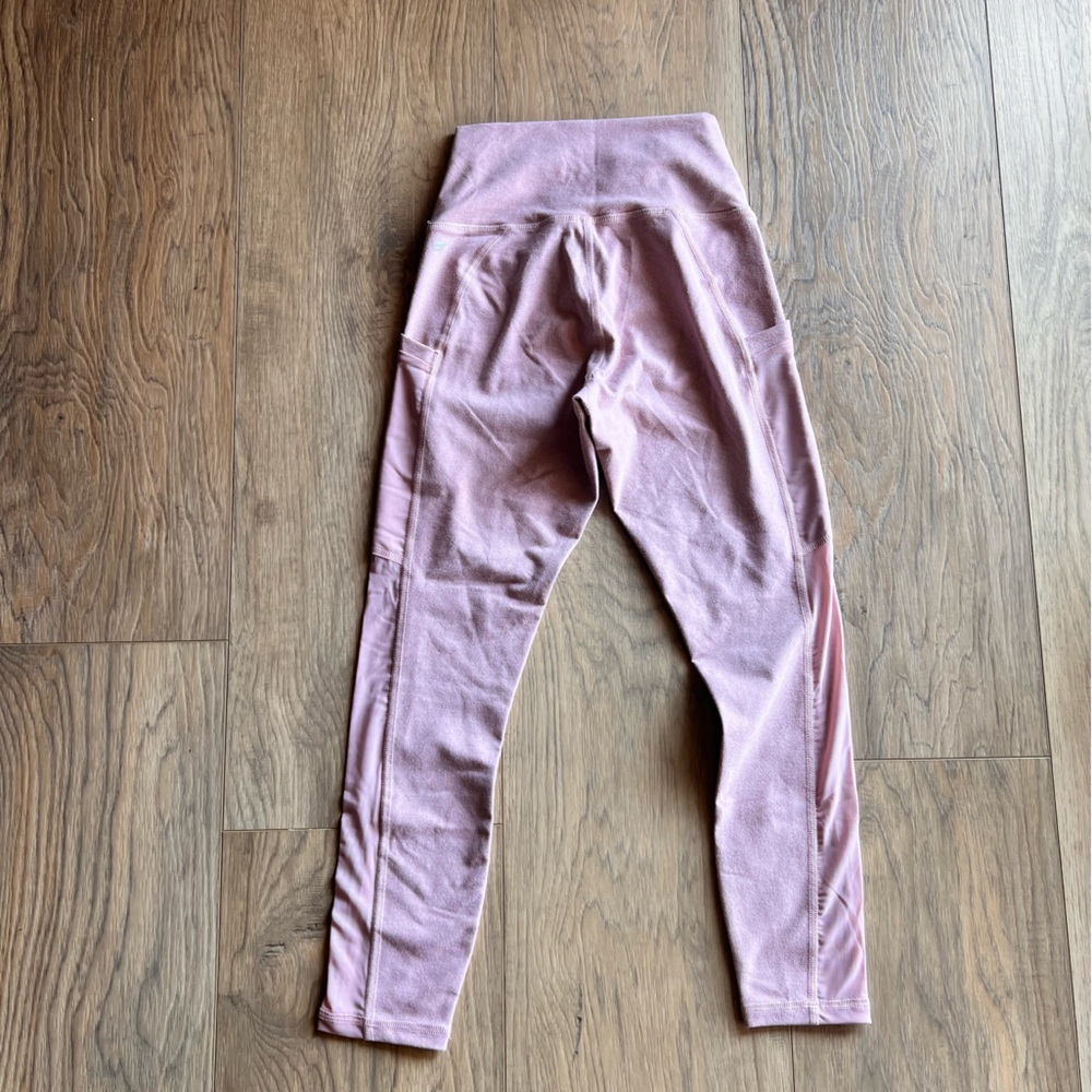 FABLETICS Blush Pink Women’s Athletic Leggings NWOT - Picture 8 of 8
